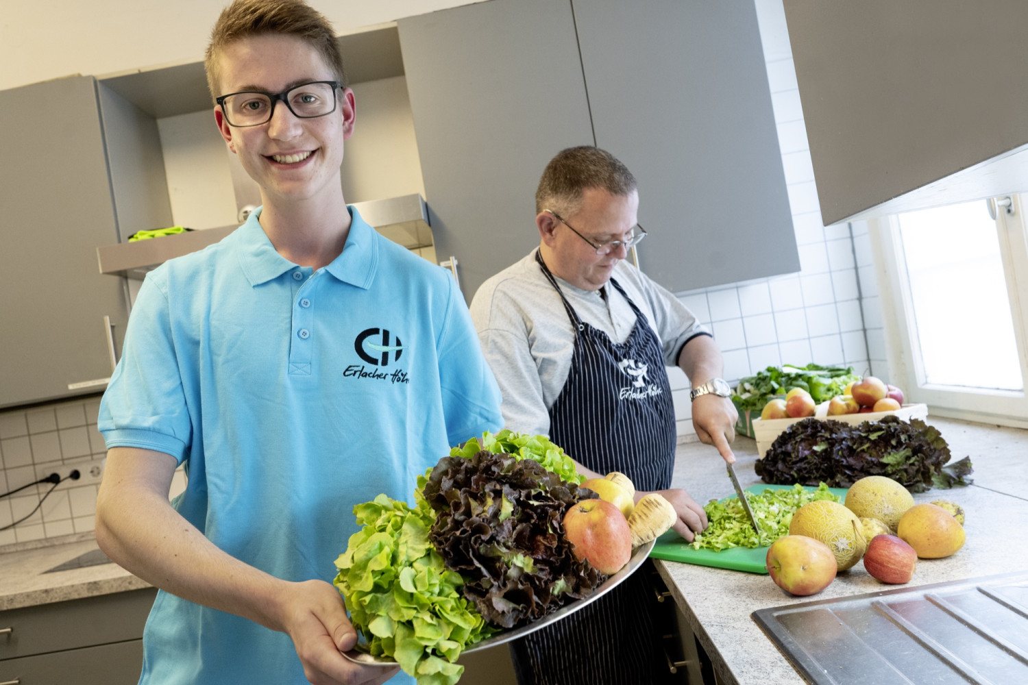 **Kochhelfer:innen** für den 
Tagestreff Schuppachburg